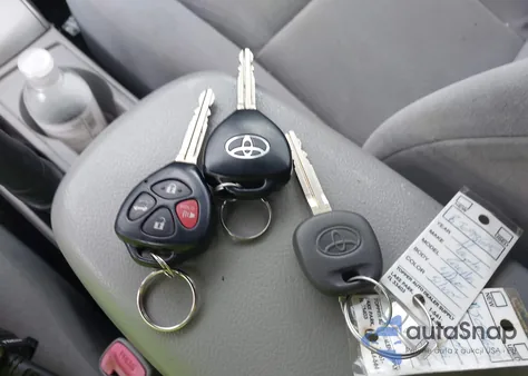 2011 Toyota Corolla Le z USA, uszkodzony, nr VIN JTDBU4EE0BJ098615